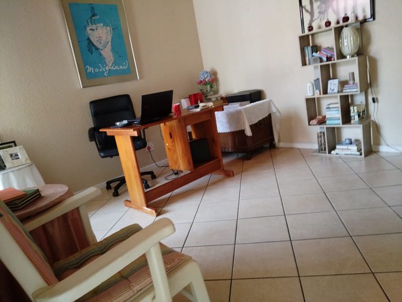 3-Bedroom, 2-Bathroom Townhouse in Birchleigh. - Photo 10