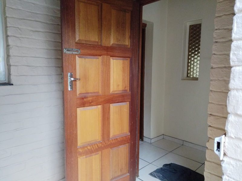 3-Bedroom Family Home with a Granny Flat in Norkem Park, waiting for its New Owner. - Photo 3