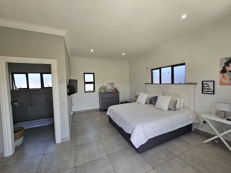 Free-standing 4 bedroom home for sale in Salt Rock! - Photo 10