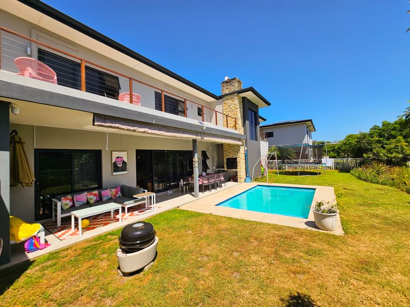 Free-standing 4 bedroom home for sale in Salt Rock! - Photo 2