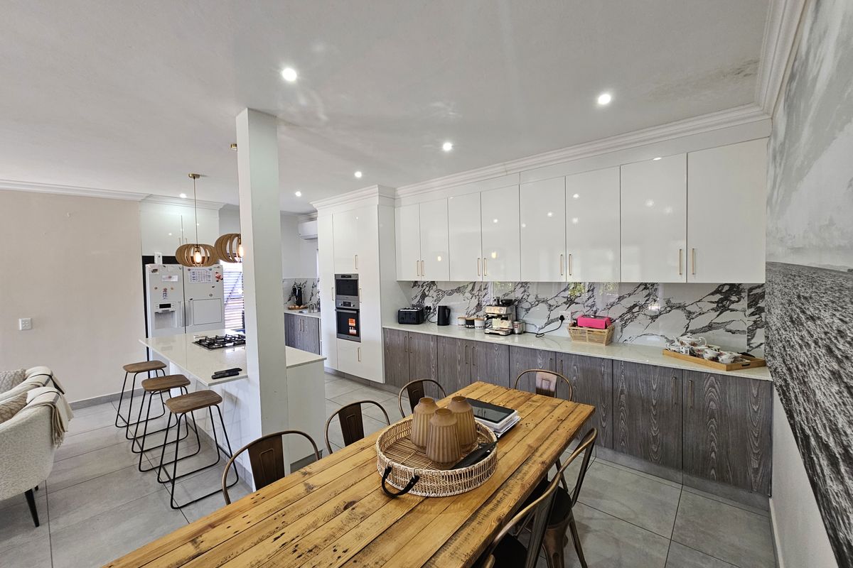 Free-standing 4 bedroom home for sale in Salt Rock! - Photo 5