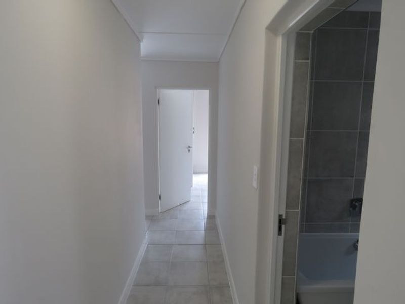 3-Bedroom Apartment to Rent in Greenbay Estate - Photo 10