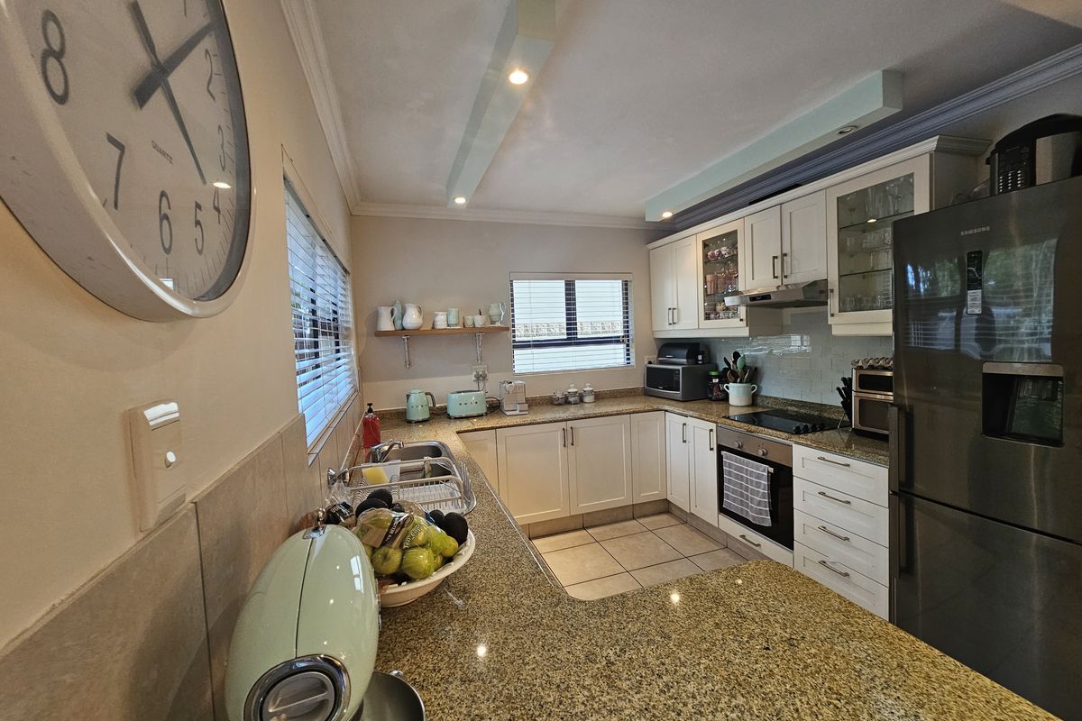 Multi level modern home for sale - Photo 5