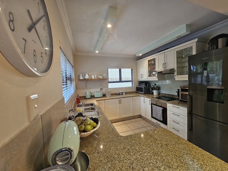 Multi level modern home for sale - Photo 5