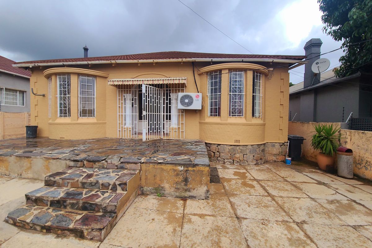 Make Your Move on This Solid Family Home with Built-In Income Potential! - Photo 3