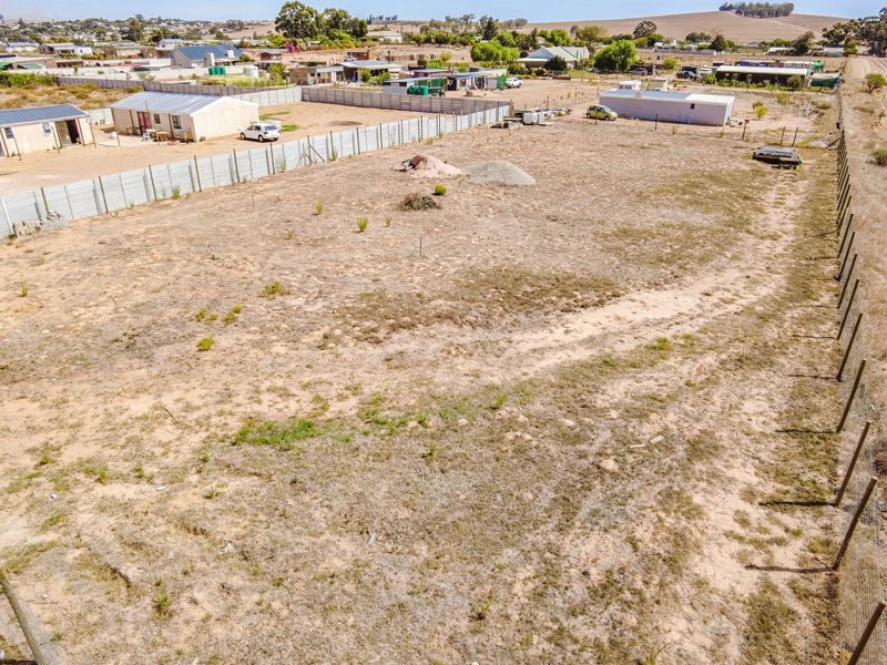 Spacious Plot with Approved Building Plans – Excellent Opportunity - Photo 6