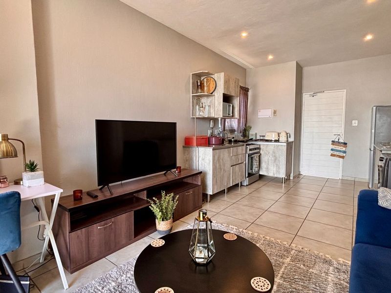 1 BEDROOM APARTMENT TO LET IN COMPLEX - Photo 3