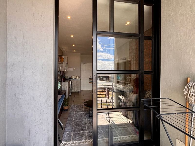 1 BEDROOM APARTMENT TO LET IN COMPLEX - Photo 10