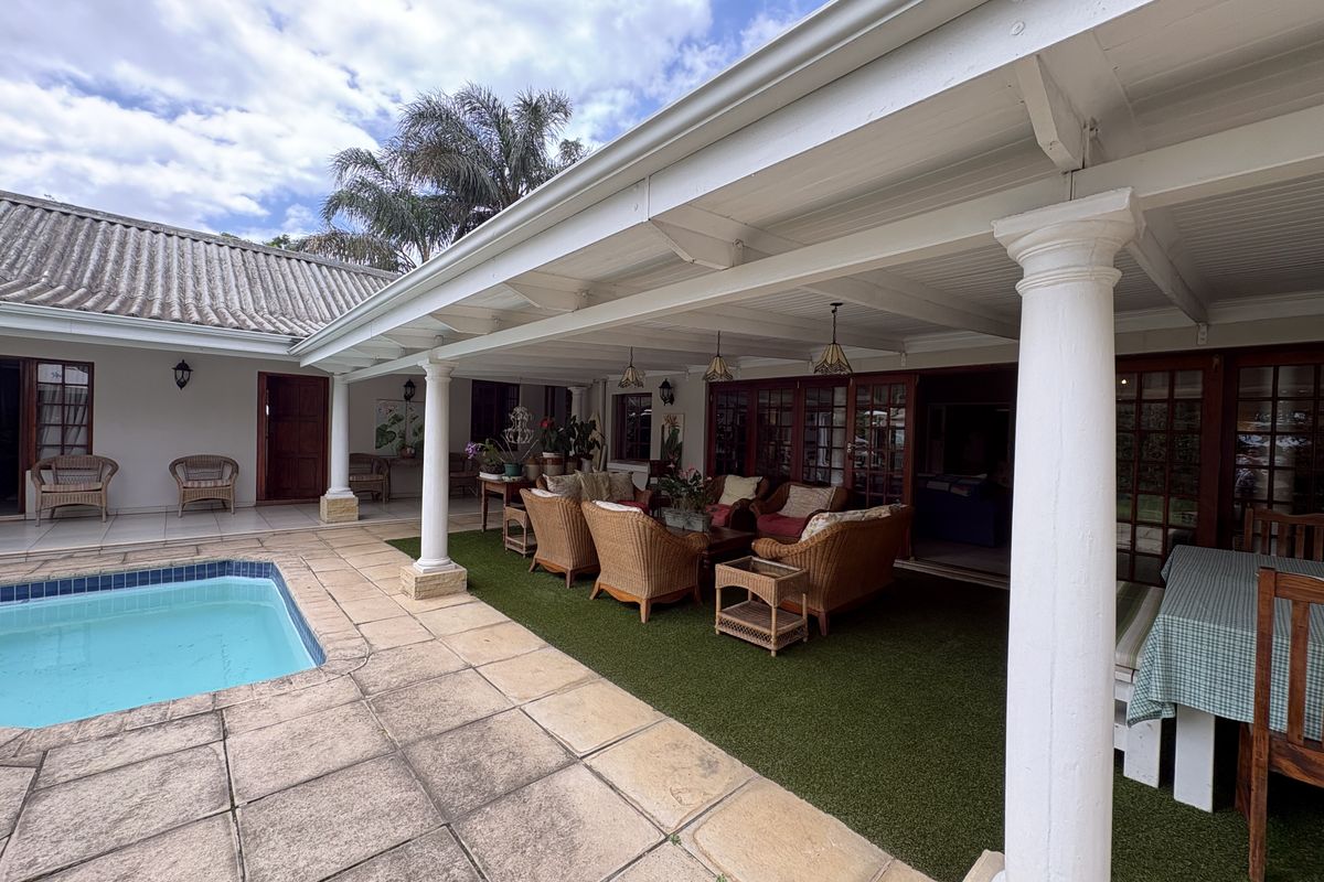 GORGEOUS SHORTENS HOME. - Photo 5