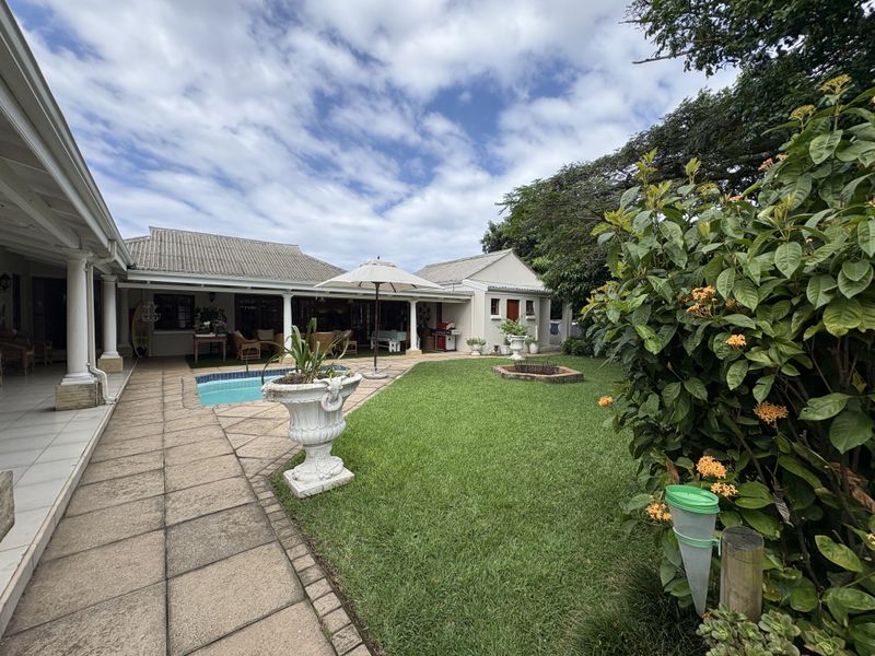GORGEOUS SHORTENS HOME. - Photo 2