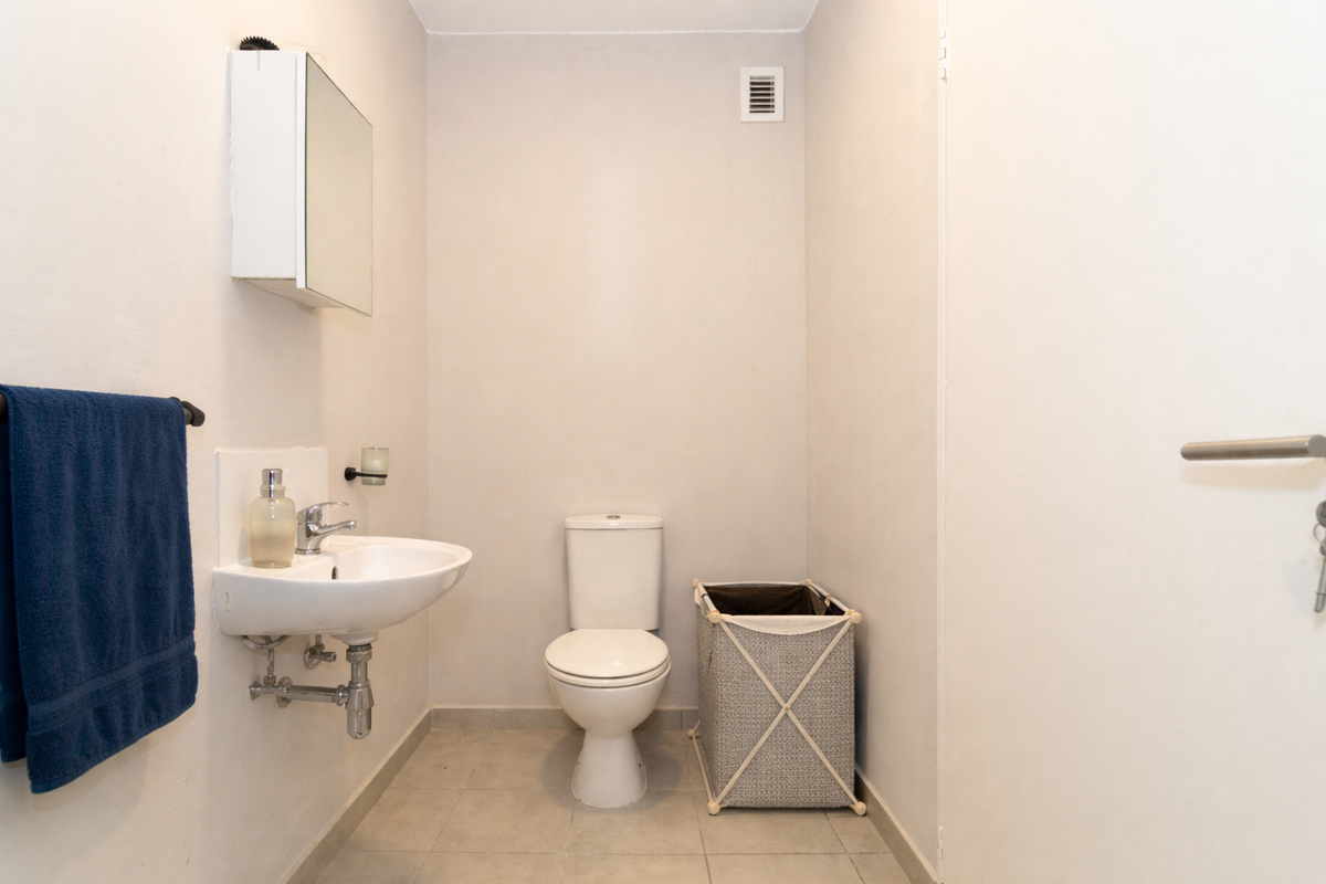 1 bedroom apartment for sale - Photo 4