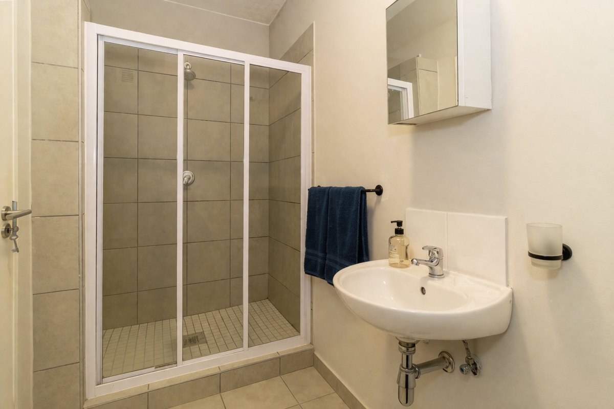 1 bedroom apartment for sale - Photo 3