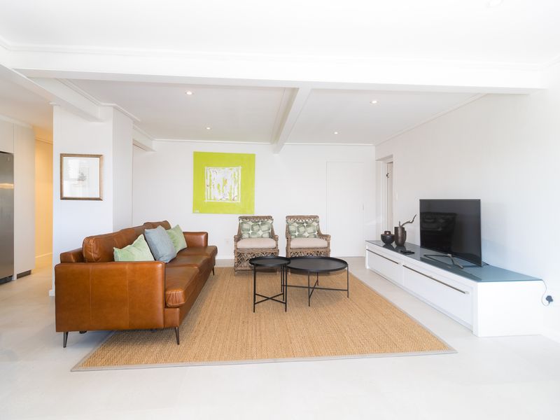 stunning 1 bedroom to rent in Greenpoint - Photo 2