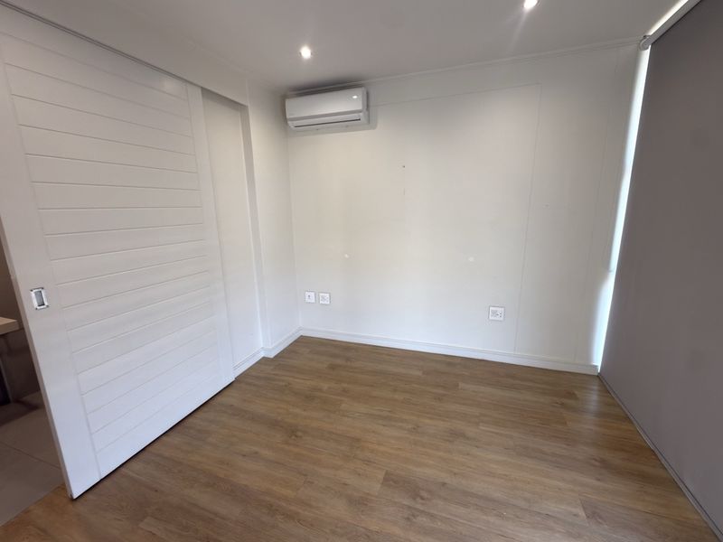 Stunning 2 bedroom apartment with sea views *OVER 50’s* - Photo 10