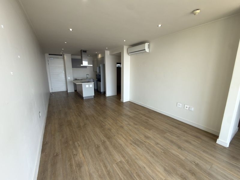 Stunning 2 bedroom apartment with sea views *OVER 50’s* - Photo 8