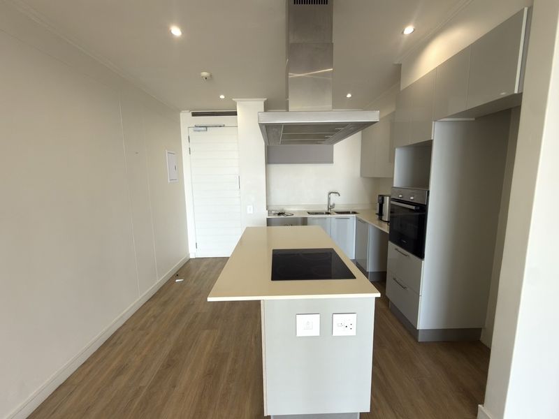 Stunning 2 bedroom apartment with sea views *OVER 50’s* - Photo 6