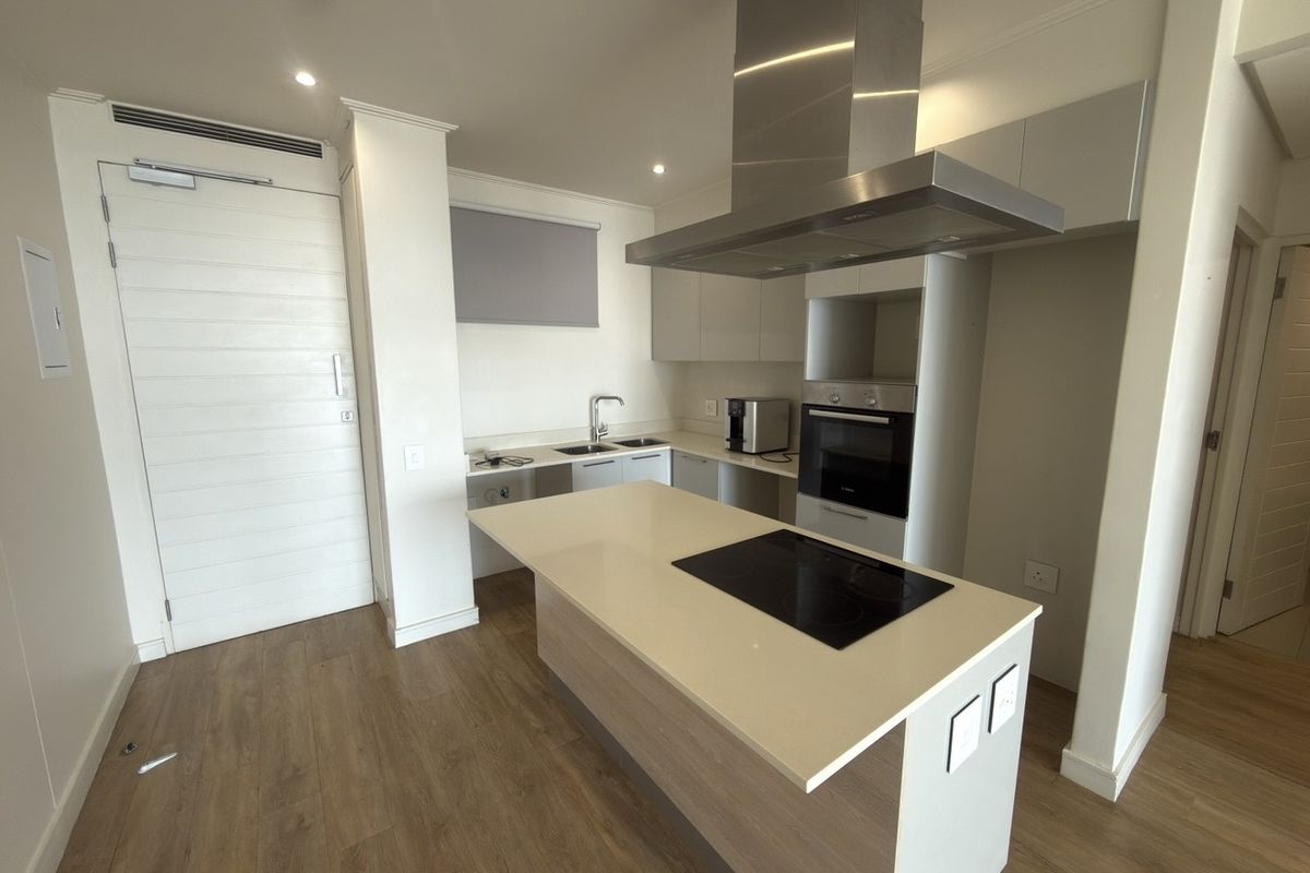 Stunning 2 bedroom apartment with sea views *OVER 50’s* - Photo 5