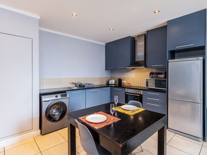 Fully Furnished apartment in the Icon - Investment Opportunity - Photo 5