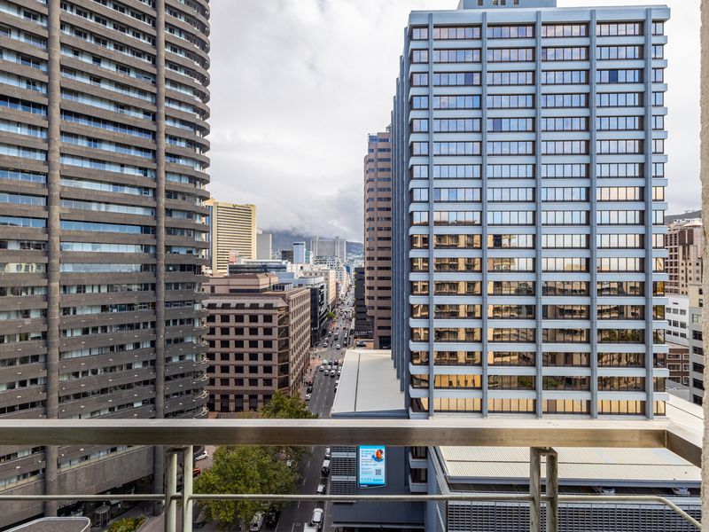 Fully Furnished apartment in the Icon - Investment Opportunity - Photo 4