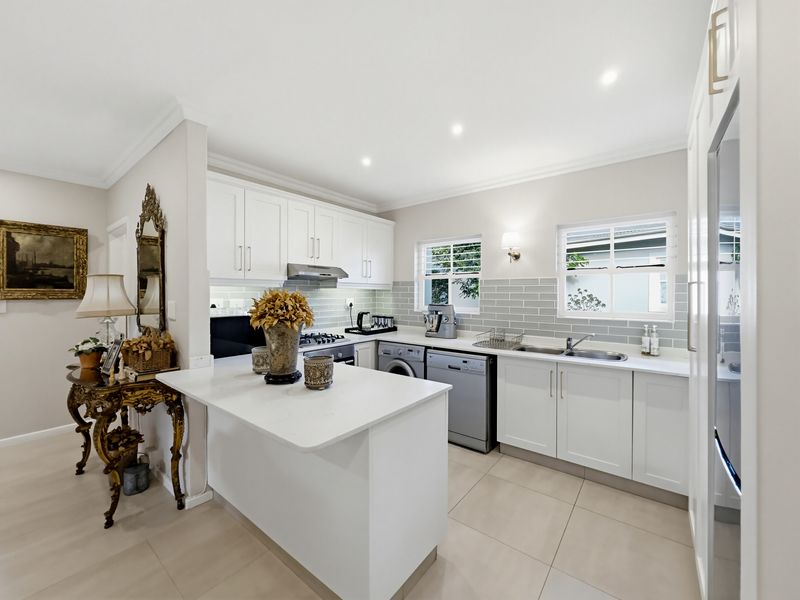 Recently  Renovated 3 Bedroom Home - Photo 3