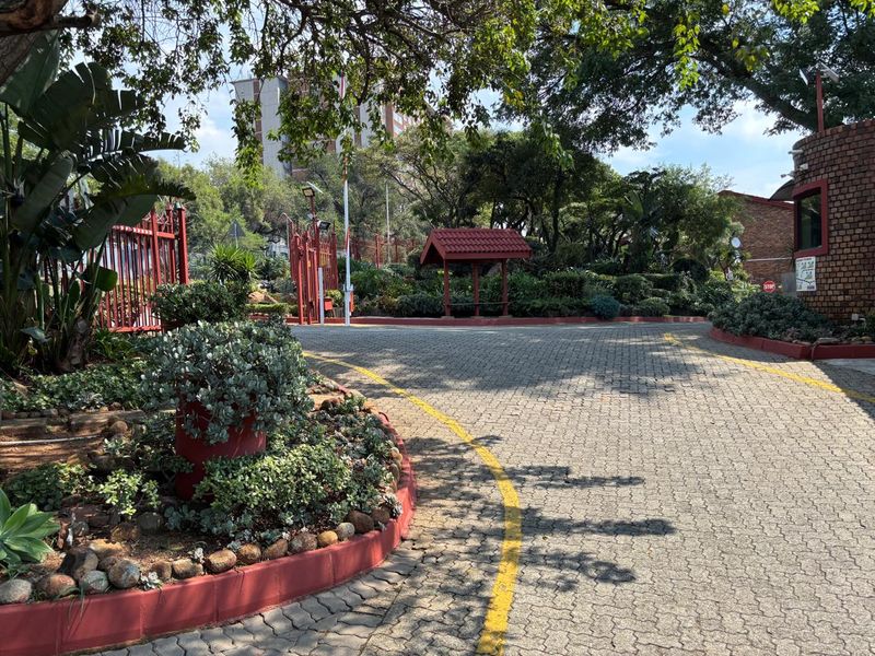 Apartment For Sale In Pretoria - Photo 4