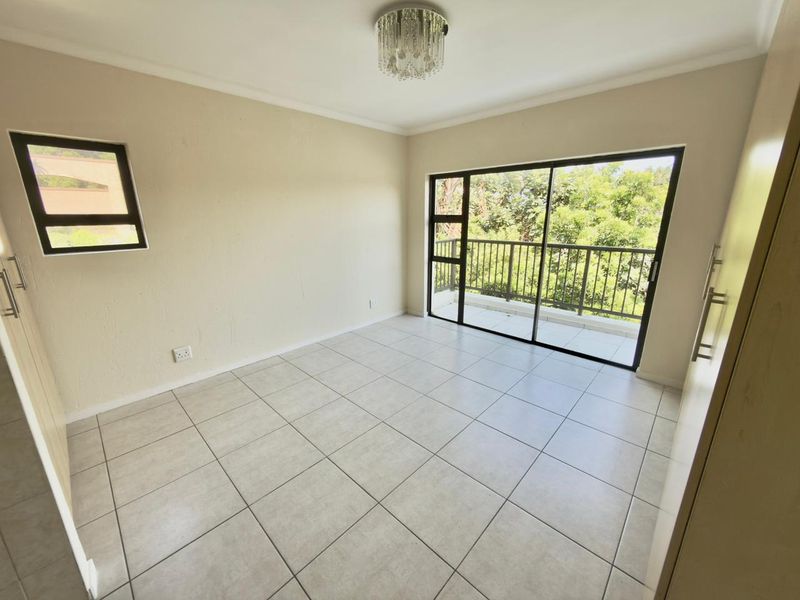 Charming 3-Bedroom Townhouse in Seaward Estate - Photo 10
