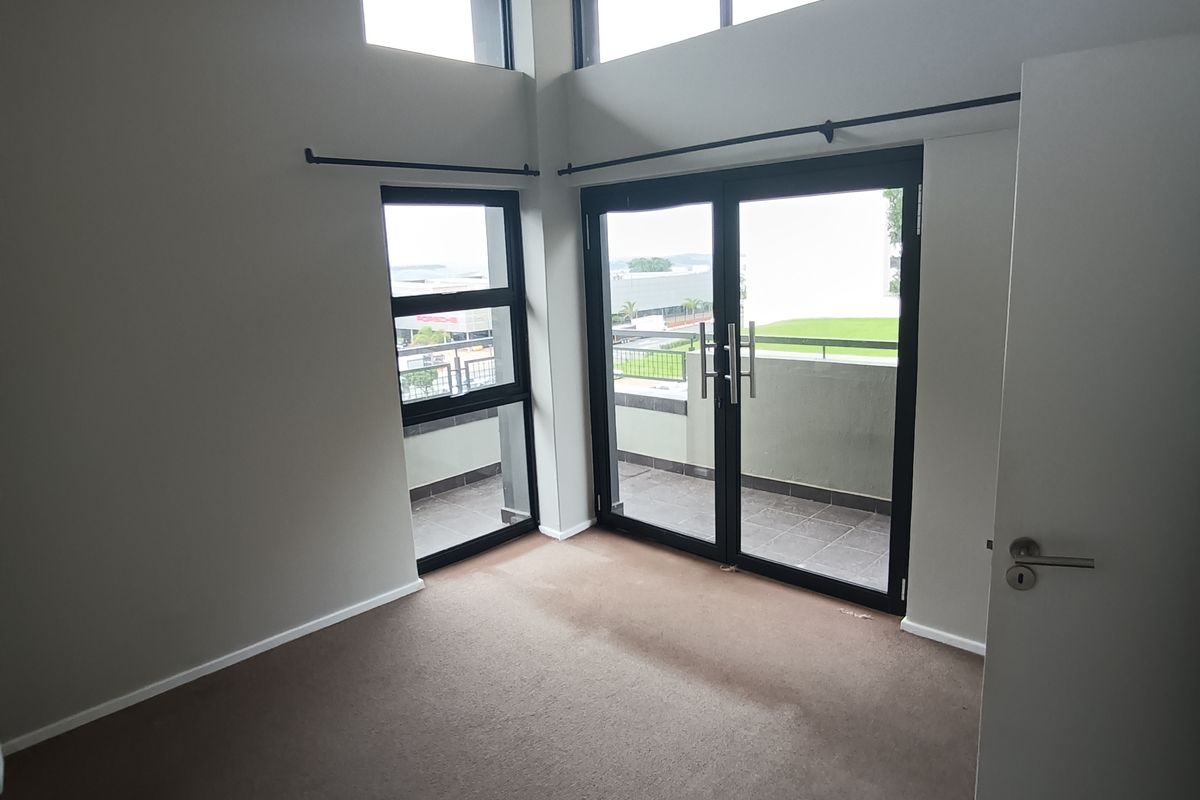 Modern 2-Bedroom Apartment in Umhlanga Ridge - Photo 4