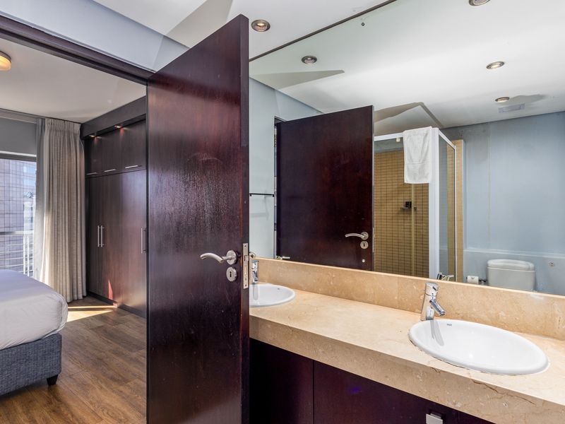 Hands-Free Investment | 2 Bed, 2 Bath in The Icon | Fully Furnished - Photo 10