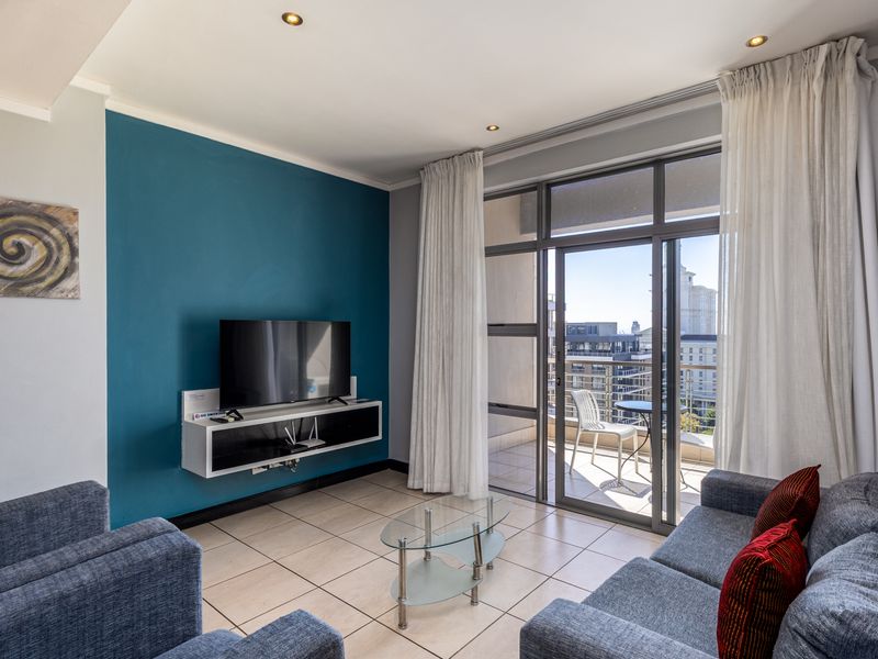 Hands-Free Investment | 2 Bed, 2 Bath in The Icon | Fully Furnished - Photo 3