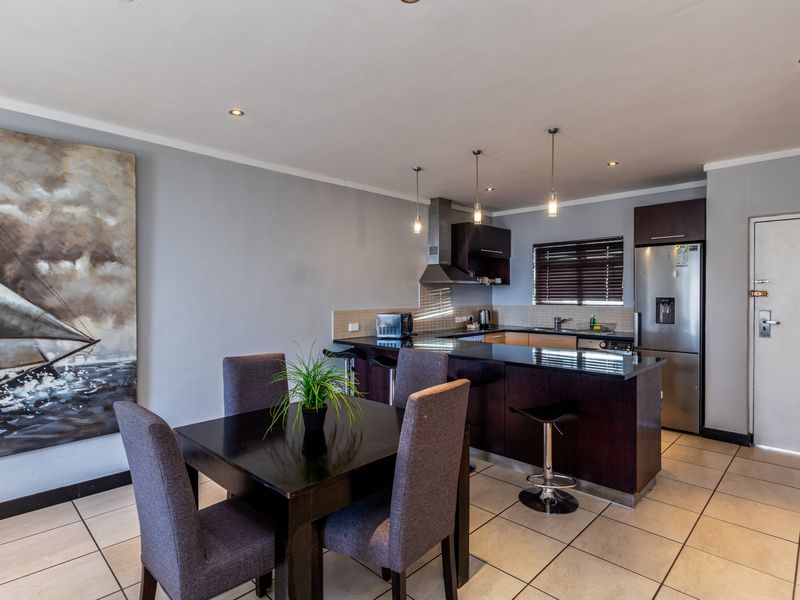 Hands-Free Investment | 2 Bed, 2 Bath in The Icon | Fully Furnished - Photo 5