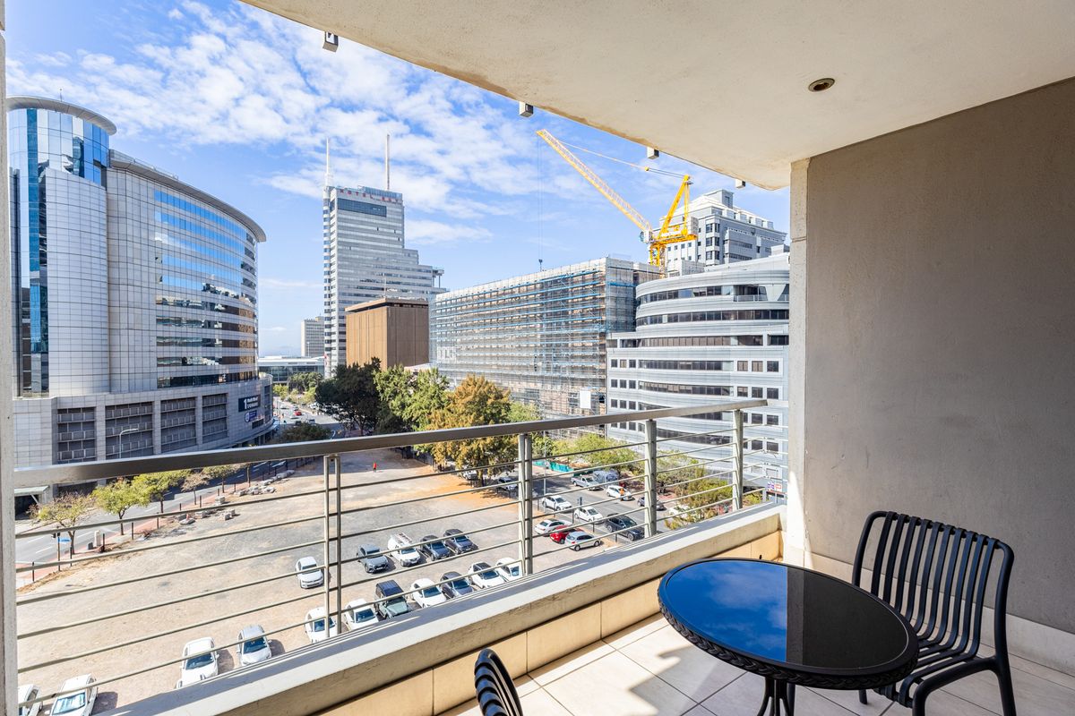 Exceptional Investment Opportunity | 2 Bed, 2 Bath | Fully Furnished - Photo 3