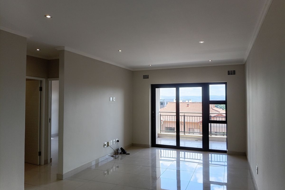 Luxurious 1 Bedroom Apartment in Umhlanga In the famous Ridge Town Central. - Photo 4