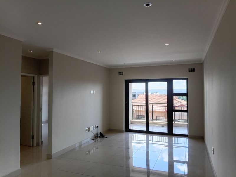 Luxurious 1 Bedroom Apartment in Umhlanga In the famous Ridge Town Central. - Photo 4