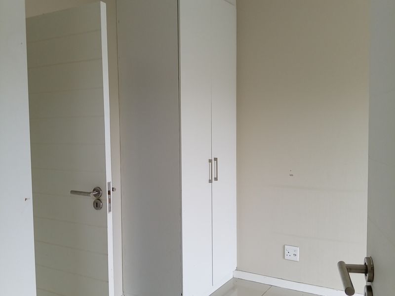 Luxurious 1 Bedroom Apartment in Umhlanga In the famous Ridge Town Central. - Photo 8