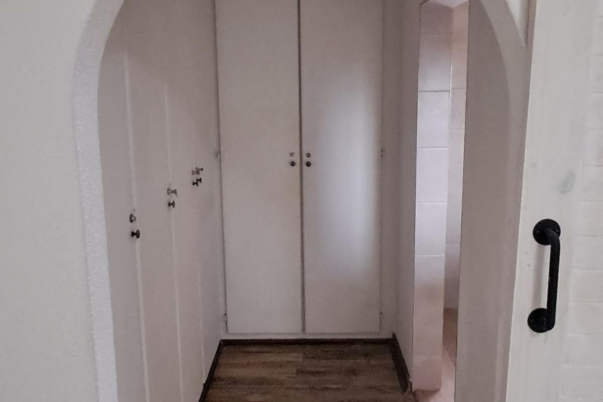 Fantastic Family home in sought after residential area - Photo 5