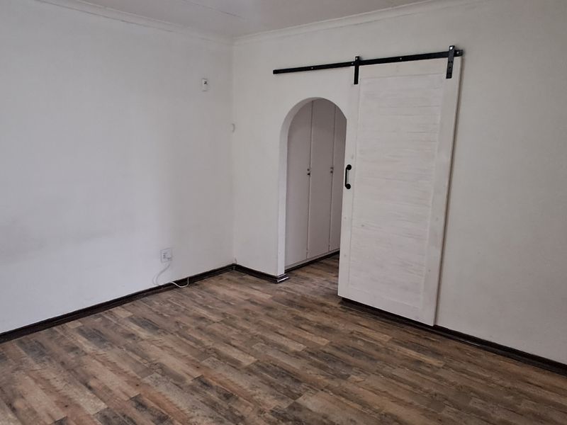 Fantastic Family home in sought after residential area - Photo 6