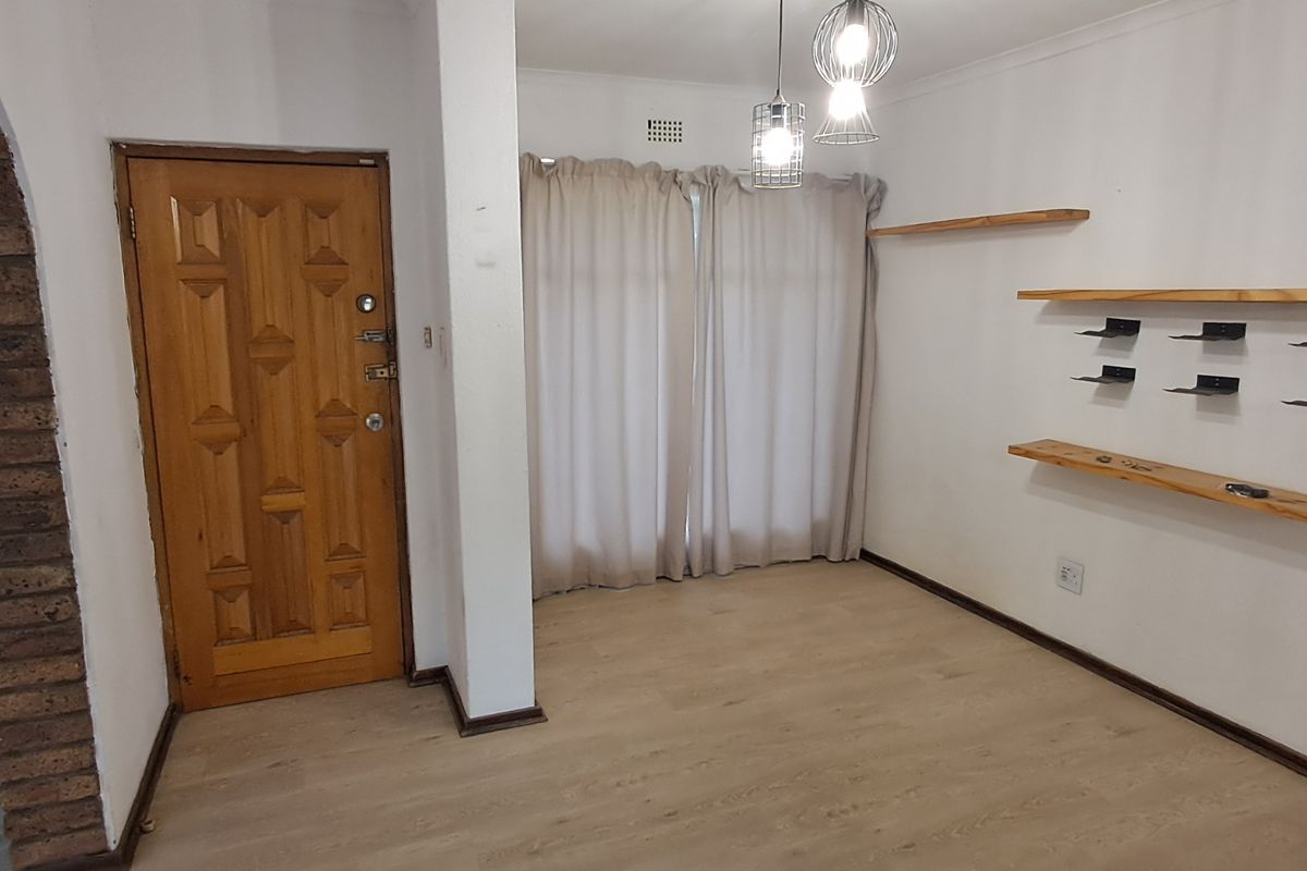 Fantastic Family home in sought after residential area - Photo 2