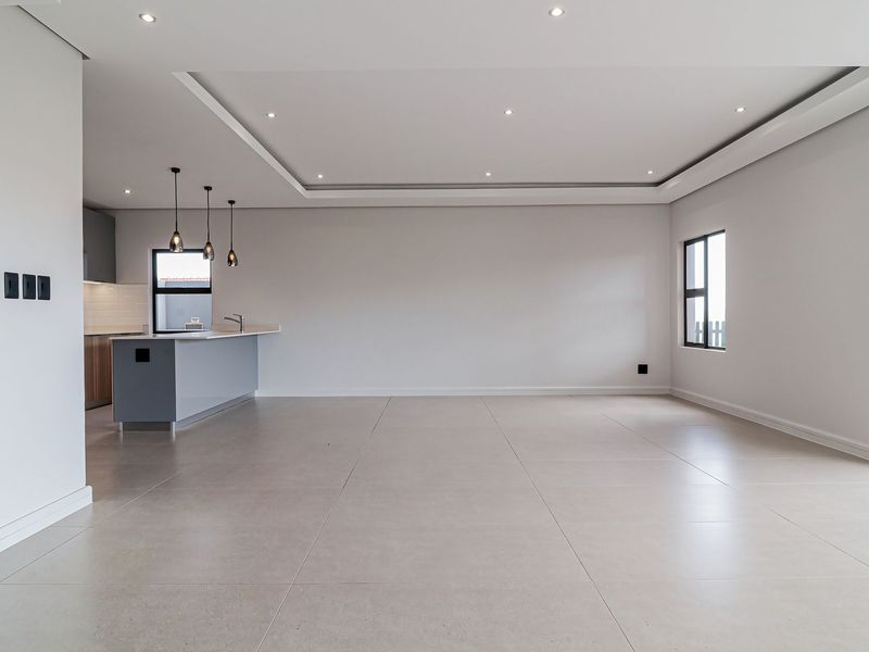 BEAUTIFUL HOME LOCATED IN THE ONE OF THE PRESTIGIOUS ESTATES IN IZINGA - Photo 7