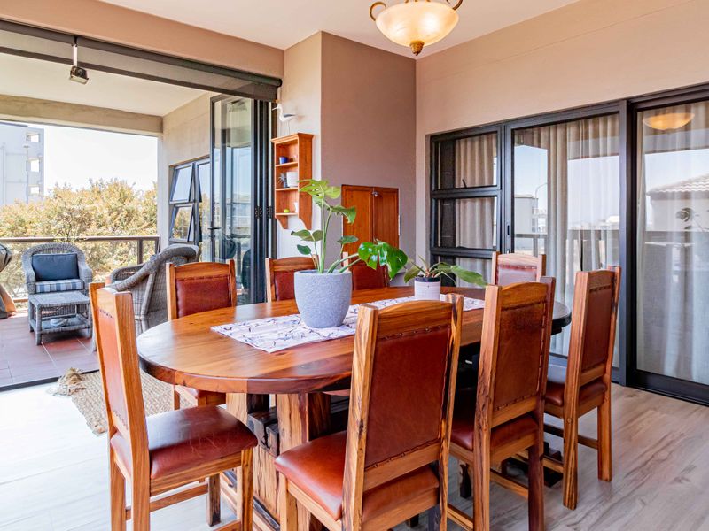 Stylish Coastal Living in Big Bay – Fully Furnished 2-Bedroom Apartment - Photo 2