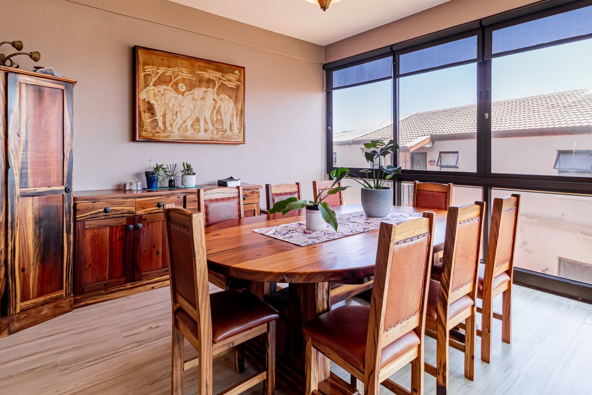 Stylish Coastal Living in Big Bay – Fully Furnished 2-Bedroom Apartment - Photo 5