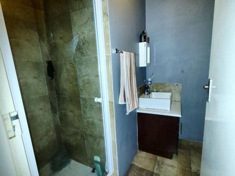 Sectional Title For Sale In Kempton Park - Photo 8