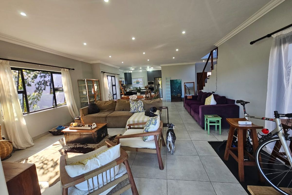Stunning House for Sale in Salt Rock - Photo 5