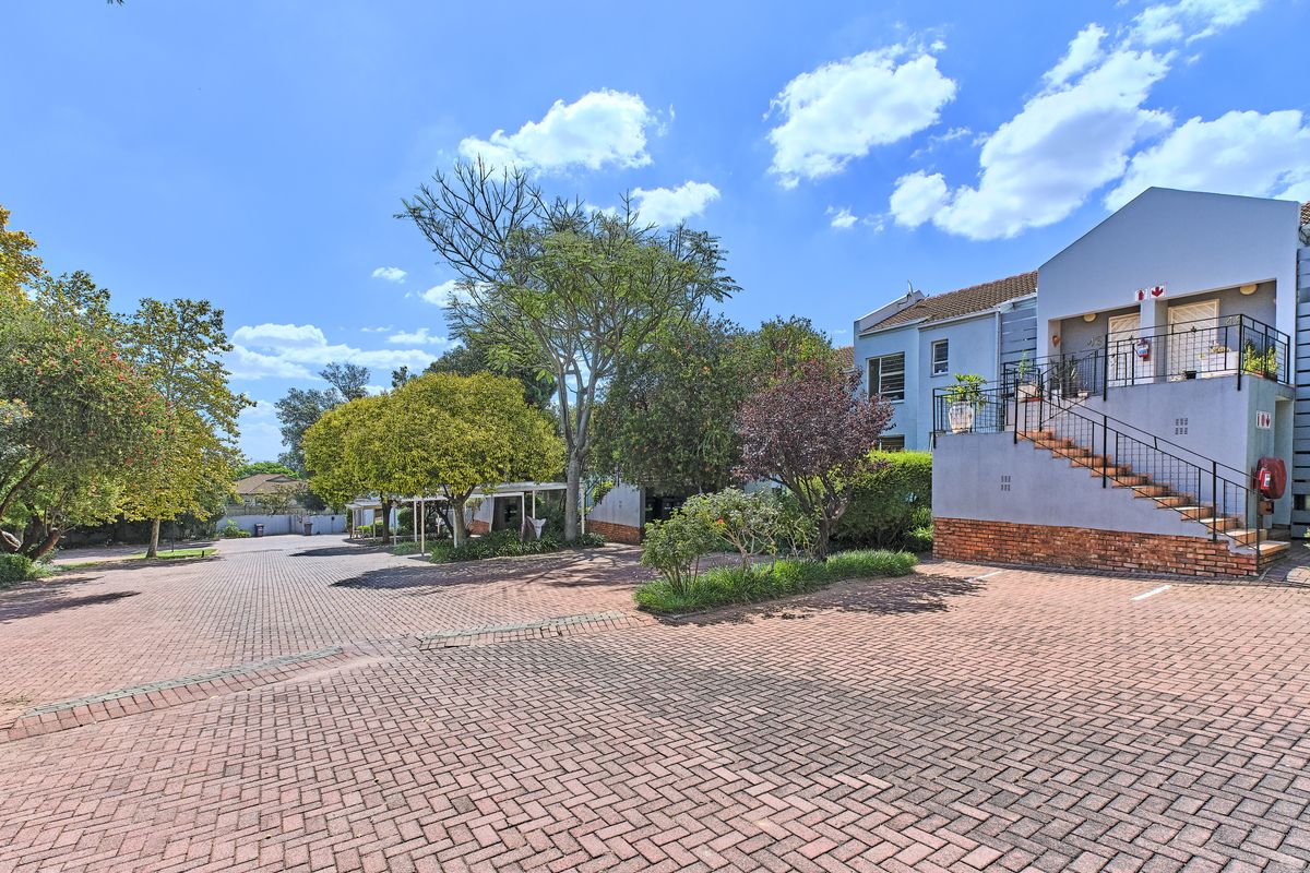 2 Bedroom Apartment for sale in Morningside - Photo 5