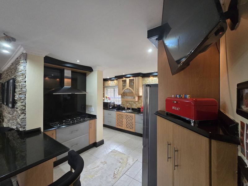 House For Sale In Ballito - Photo 8