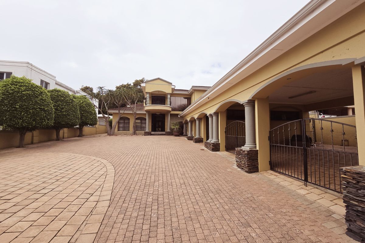 House For Sale In Ballito - Photo 2