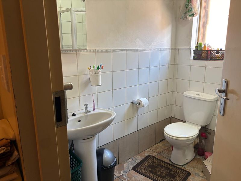 1 bed apartment in Silver Lakes - Photo 10