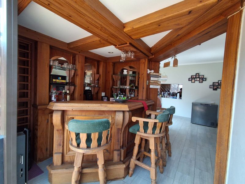 Charming 2-Bedroom Home with Pool & Lapa in Birchleigh – Ideal for Starters or Downsizing! - Photo 7