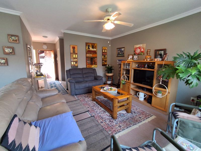 Charming 2-Bedroom Townhouse with Private Garden in Birchleigh – Perfect Starter Home! - Photo 10