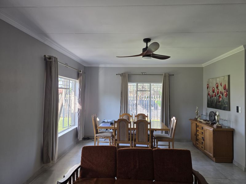 Modern Family Home for Sale in the Heart of Mooinooi. - Photo 5