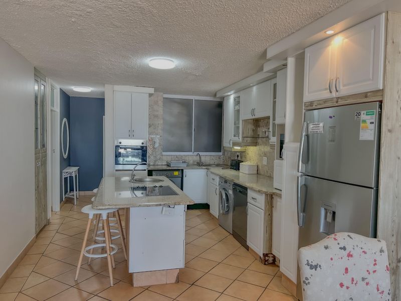 Coastal Living at Its Finest – 3 Bed, 2 Bath Steps from the Beach! - Photo 8